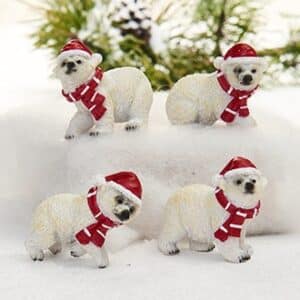 Lille isbjørn med nissehue - Stående med hovedet til venstre